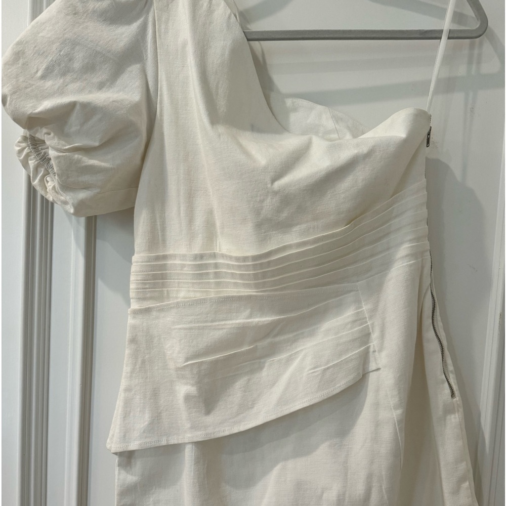 RNWY White One Shoulder Dress